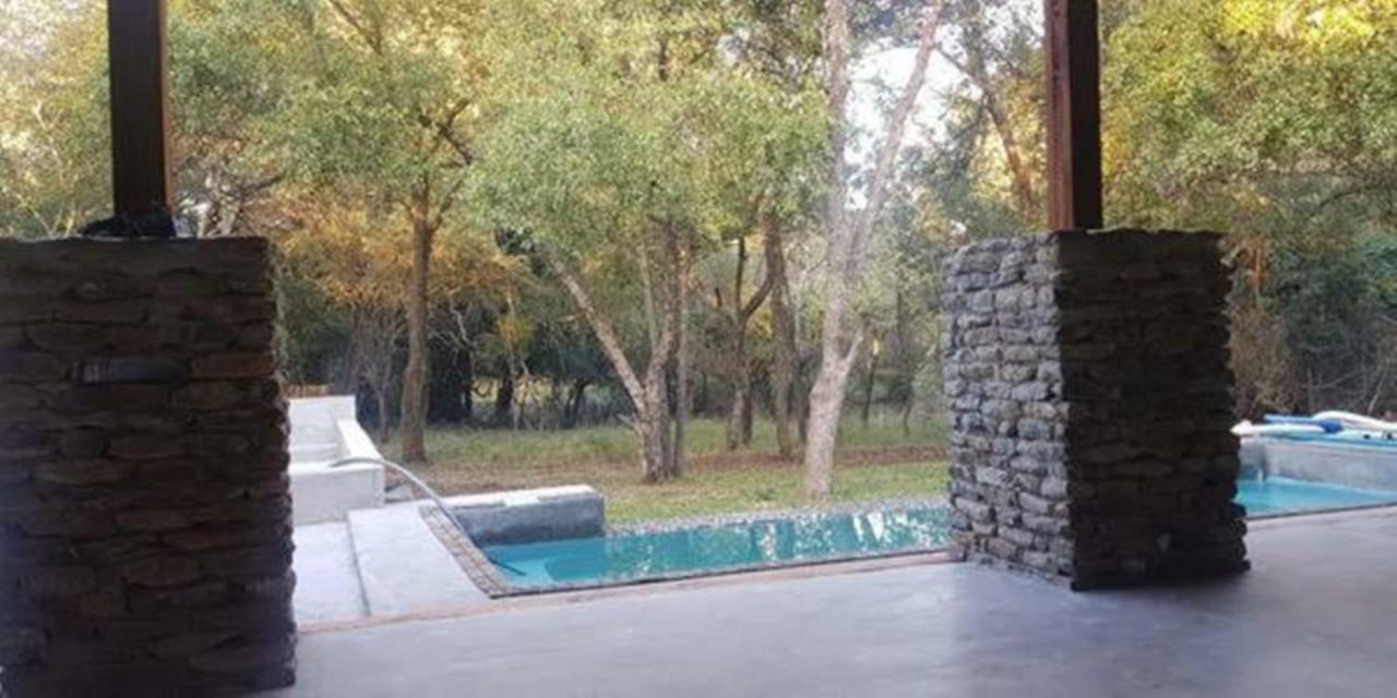 מרלות' פארק Dream Of Africa Bush Lodge מראה חיצוני תמונה