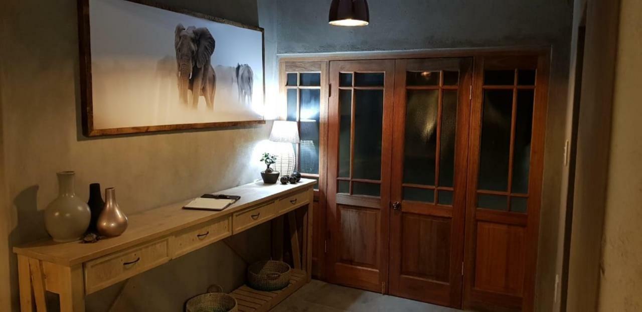 מרלות' פארק Dream Of Africa Bush Lodge מראה חיצוני תמונה